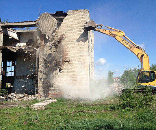 Демонтаж зданий в Сызрани и  Самарской области